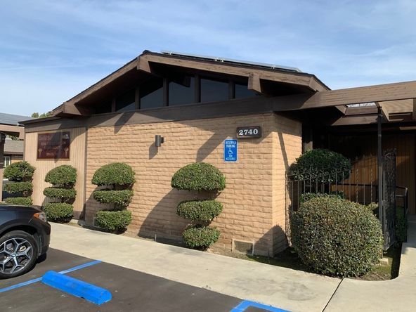 2740 W Main St, Visalia, CA 93291
